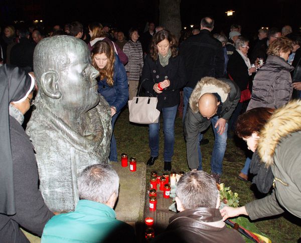 Licht ist stärker als Dunkelheit