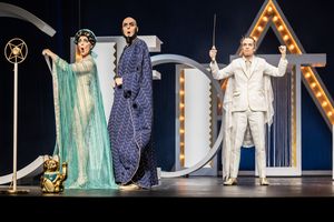 Szenenfoto: "Die Perlen der Cleopatra". Foto: Jochen Quast.