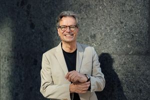 Ralph Sina plaudert am 21. März in der insel-VHS mit Blick auf die Europawahl aus dem Nähkästchen. Foto: © Ralph Sina