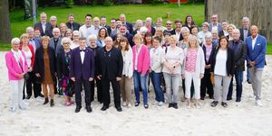 Auch in diesem Jahr ehrte die Stadt Marl wieder ihre Jubilarinnen und Jubilare sowie Ruheständlerinnen und Ruheständler. Fotos: Stadt Marl / Pressestelle