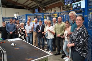 Bürgermeister Werner Arndt besuchte gemeinsam mit Mitgliedern des Stadtplanungsausschusses sowie Mitarbeitenden der Verwaltung im Rahmen der traditionellen Sommerbesuche die Marler Firma Oldoplast. Foto: Stadt Marl / Pressestelle.